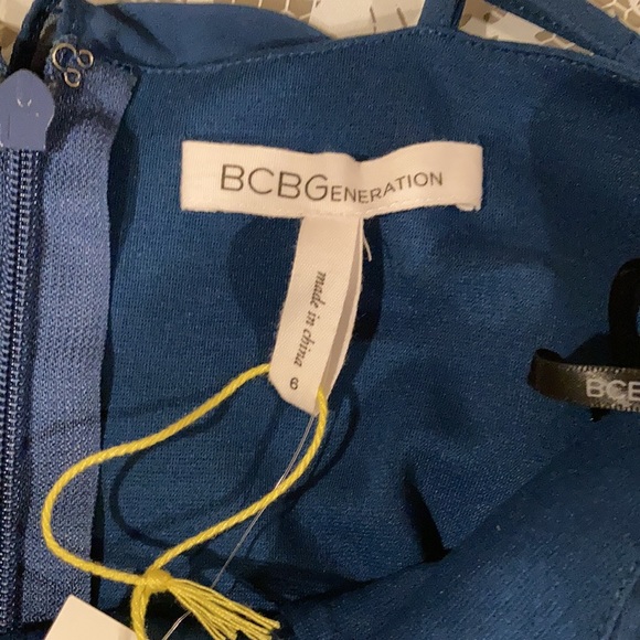 BCBGeneration blue dress size 6 - Picture 3 of 5